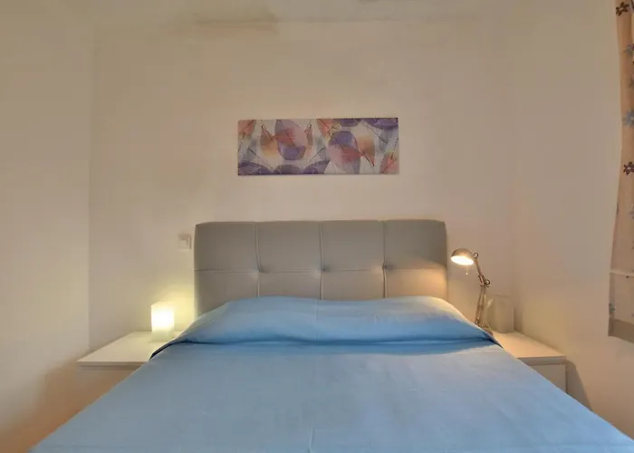 Amadeo Apartamento