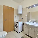 Amadeo Apartman *